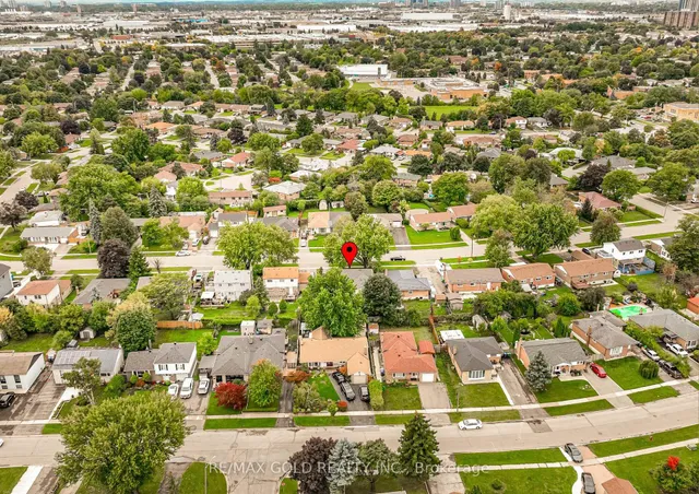 Additional image 43 of 12 Lorraine Cres