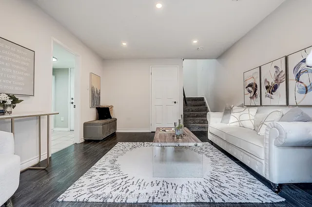 Additional image 37 of 2543 Gill Cres