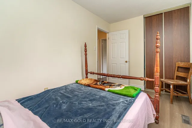 Additional image 28 of 12 Lorraine Cres