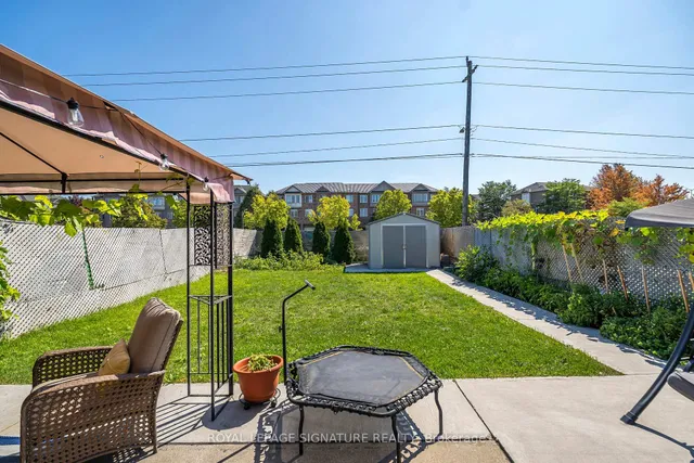 Additional image 37 of 3562 Laddie Cres