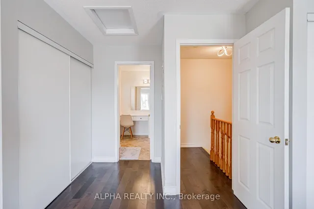 Additional image 29 of 102 Roxton Rd