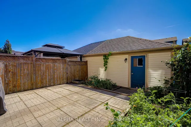 Additional image 16 of 102 Roxton Rd