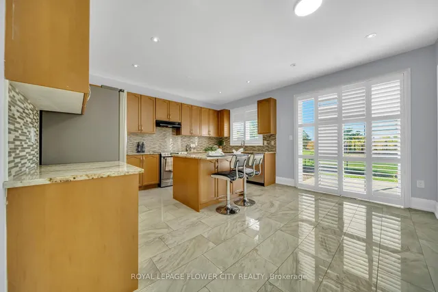 Additional image 13 of 44 YOUNG GARDEN Cres