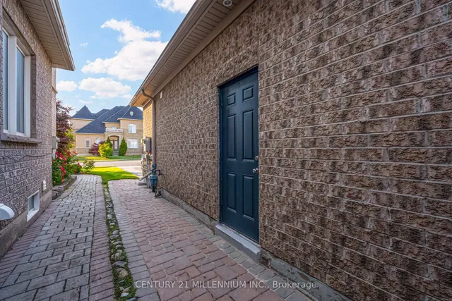 Additional image 43 of 29 EIffel Blvd