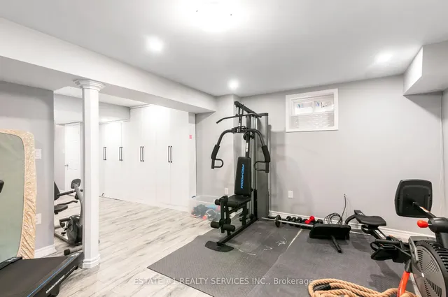 Additional image 34 of 13 Andretti Cres