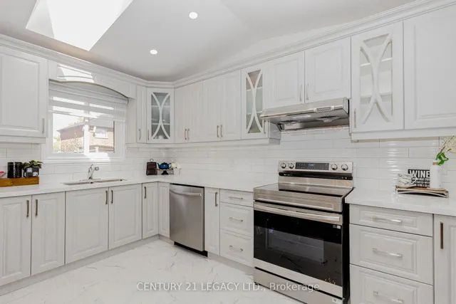 Additional image 18 of 23 Alaskan Summit Crt