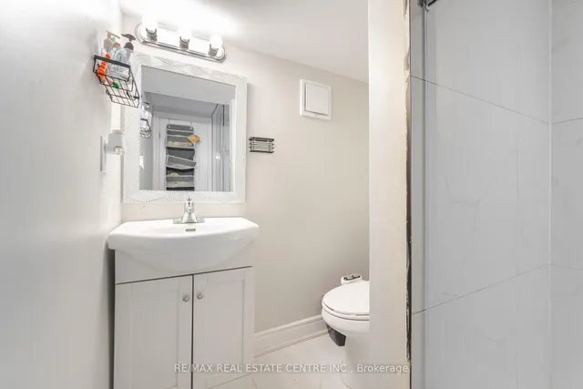 Additional image 44 of 34 windermere Crt