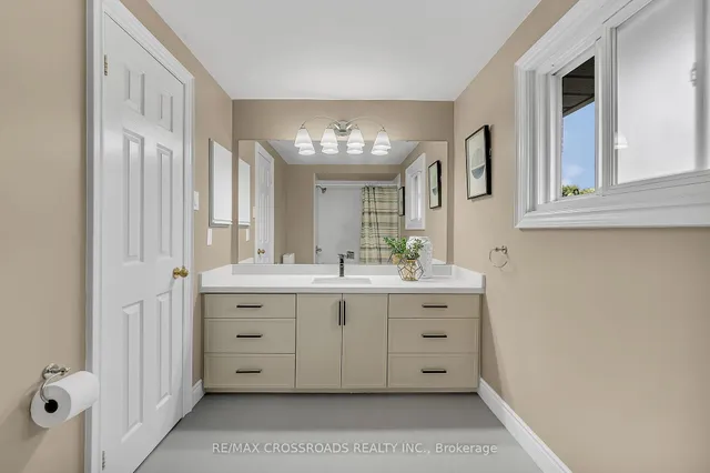 Additional image 31 of 75 Barr Cres