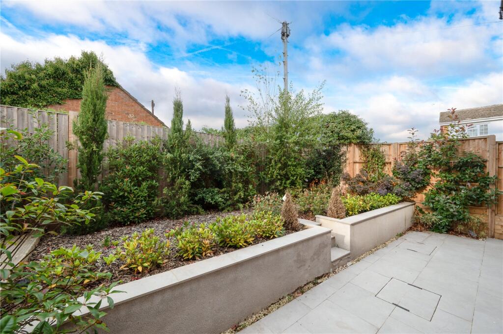 Additional image 7 of Martyr Close, St. Albans, Hertfordshire