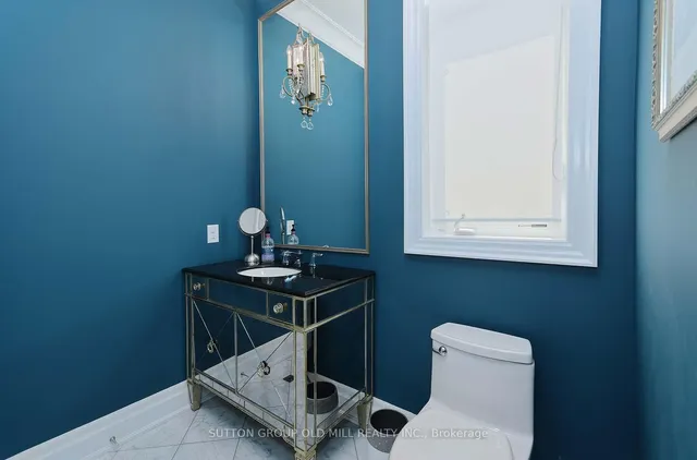 Additional image 17 of 14 Canis St