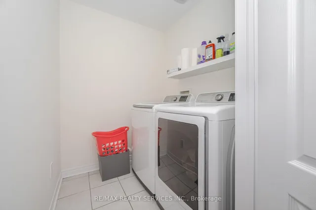 Additional image 34 of 38 Delport Clse