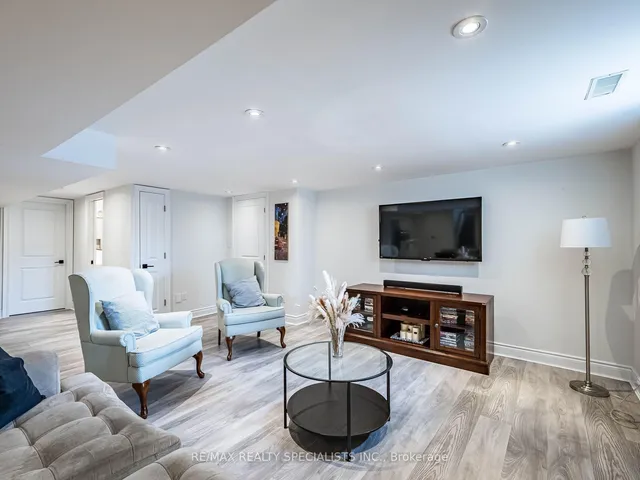 Additional image 33 of 16 Lesbury Ave