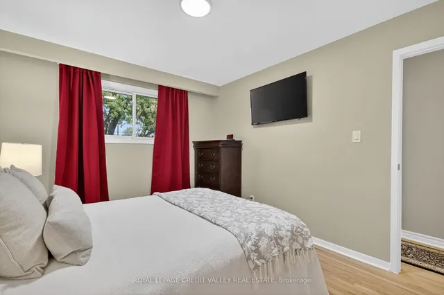 Additional image 20 of 23 Caldwell Cres