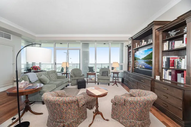 Additional image 7 of 100 John St Unit 2601