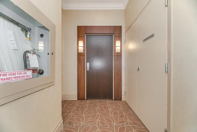 Additional image 4 of 100 John St Unit 2601