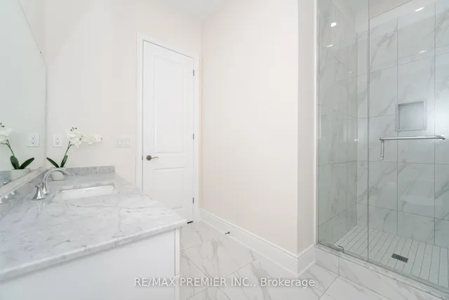 Additional image 23 of 18 Erintown Cres