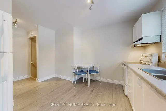 Additional image 25 of 1592 Otterby Rd