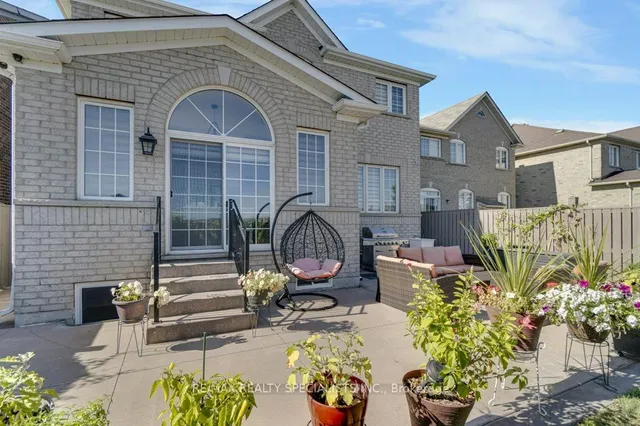 Additional image 43 of 7 NEWINGTON Cres