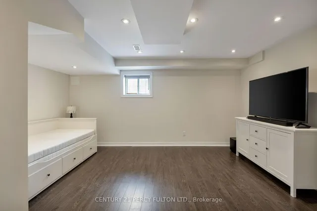 Additional image 35 of 202 Sky Harbour Dr