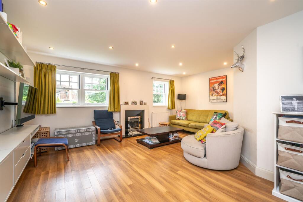 Additional image 22 of Warwick Road, St. Albans