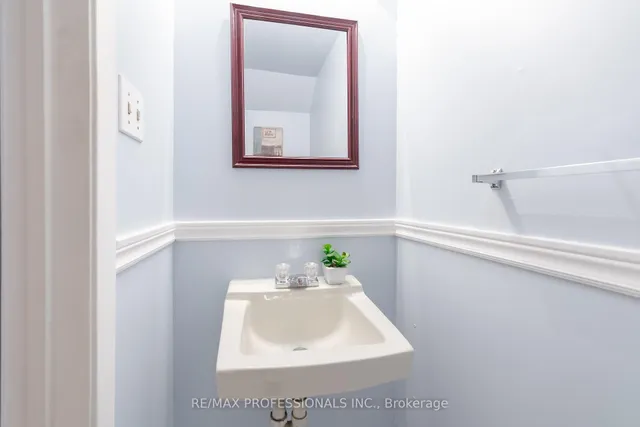 Additional image 30 of 405 Hyacinthe Blvd Unit 65