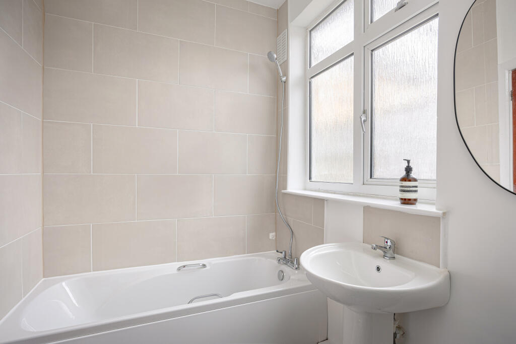 Additional image 10 of Napsbury Lane, St Albans, AL1 1DU