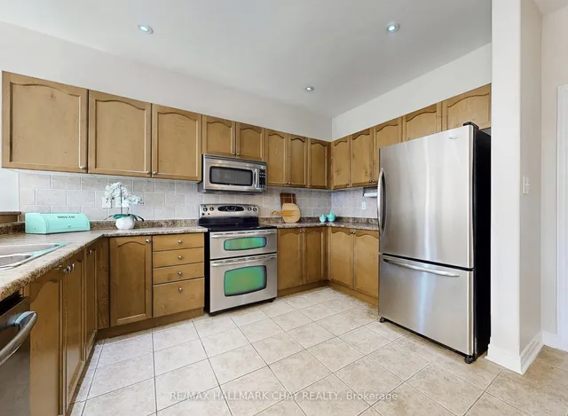 Additional image 10 of 76 Cobblestone Crt