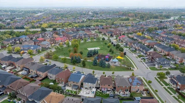 Additional image 44 of 43 Jingle Cres