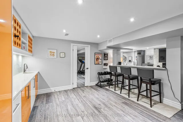 Additional image 30 of 27 Arkwright Dr