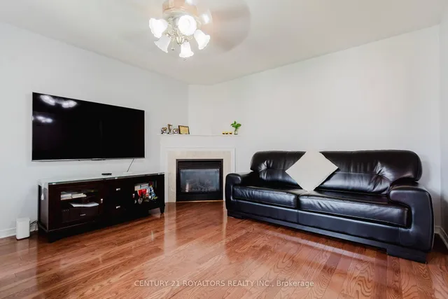 Additional image 16 of 19 OXTAIL Lane