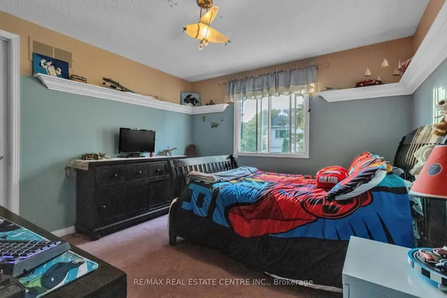 Additional image 30 of 23 Oleander Cres