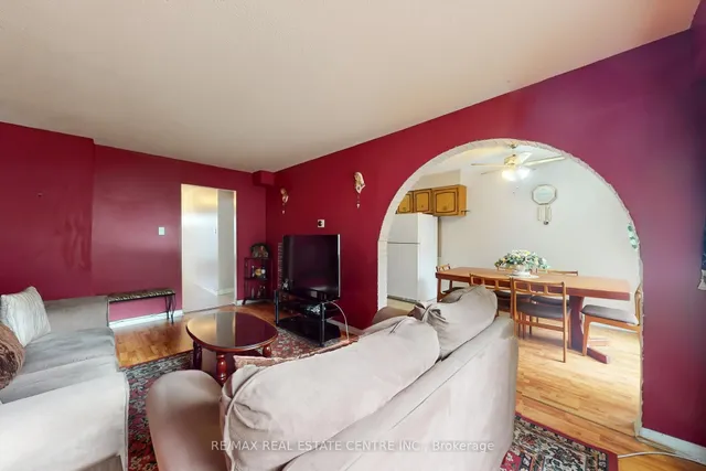 Additional image 13 of 7406 Darcel Ave Unit 34