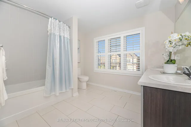 Additional image 37 of 14 Fryent St