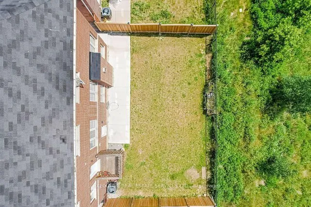 Additional image 18 of 36 Cookview Dr