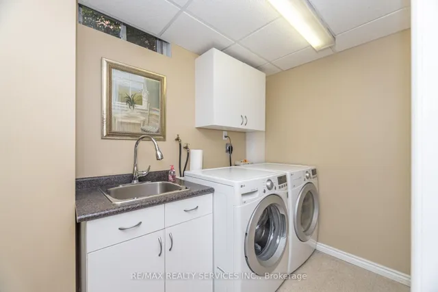 Additional image 37 of 37 Sunnybrook Cres