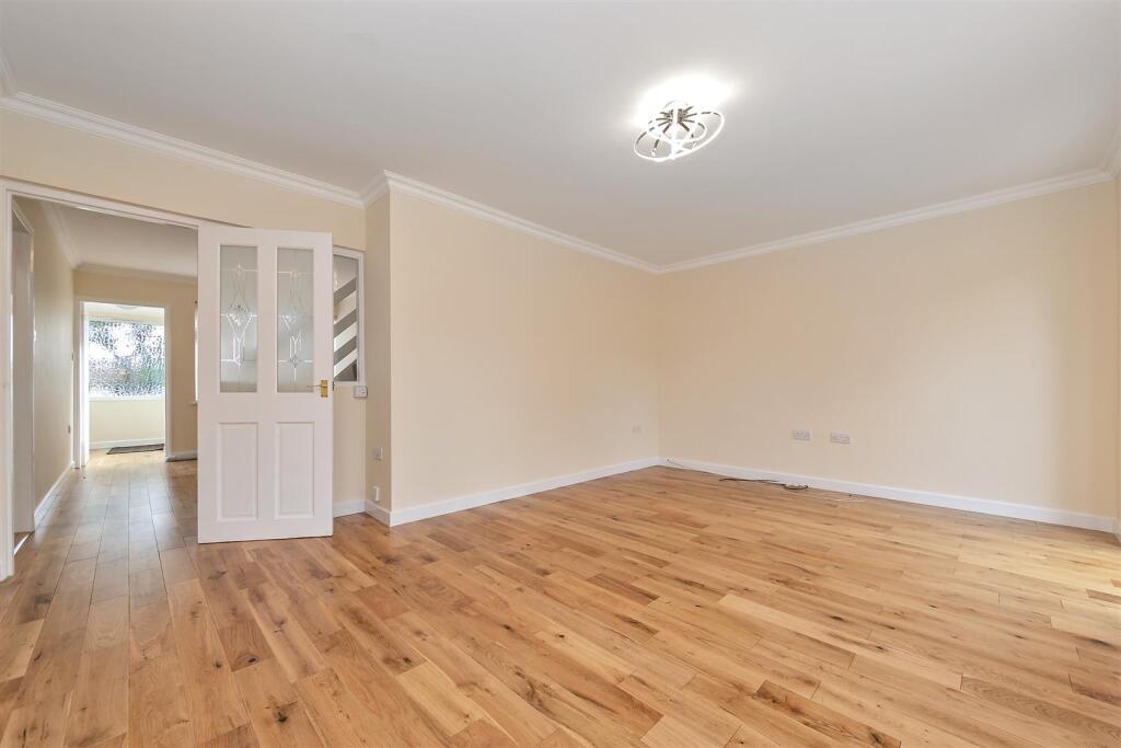 Additional image 24 of Cell Barnes Lane, St. Albans