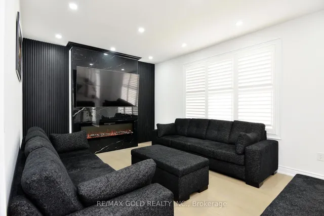 Additional image 13 of 1 Blaketon Crt