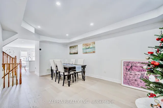 Additional image 4 of 102 Roxton Rd