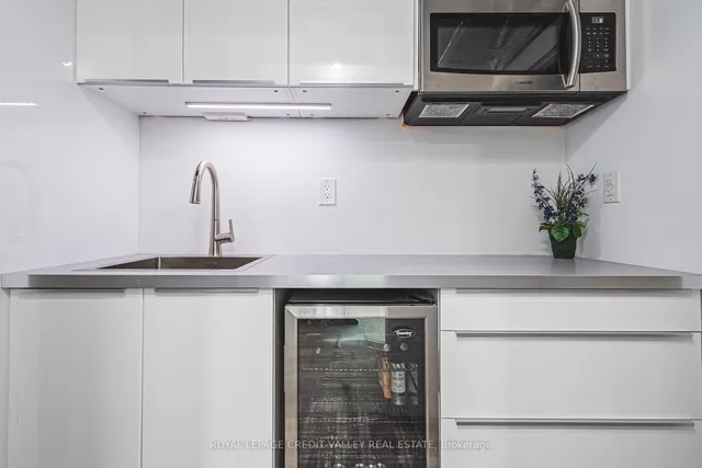 Additional image 34 of 618 Santee Gate