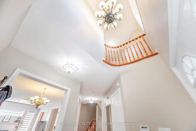 Additional image 2 of 1124 Knotty Pine Grve