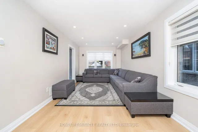 Additional image 19 of 8 Twin Pines Cres