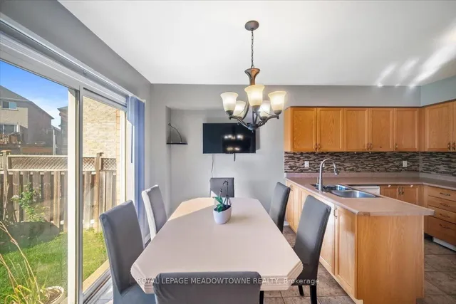 Additional image 9 of 13 Albright Rd