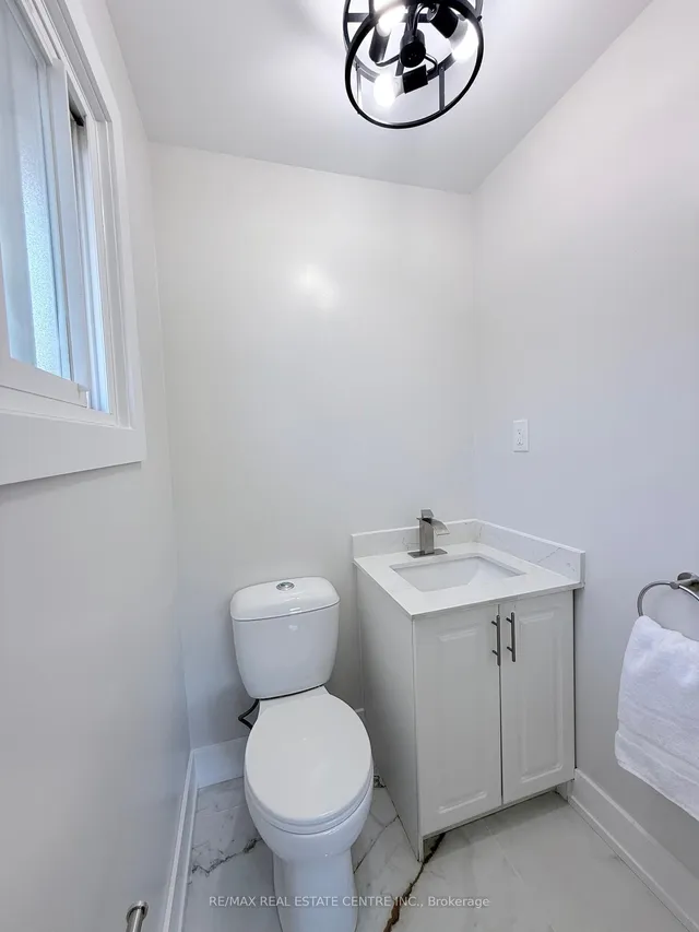 Additional image 16 of 1215 Larny Crt