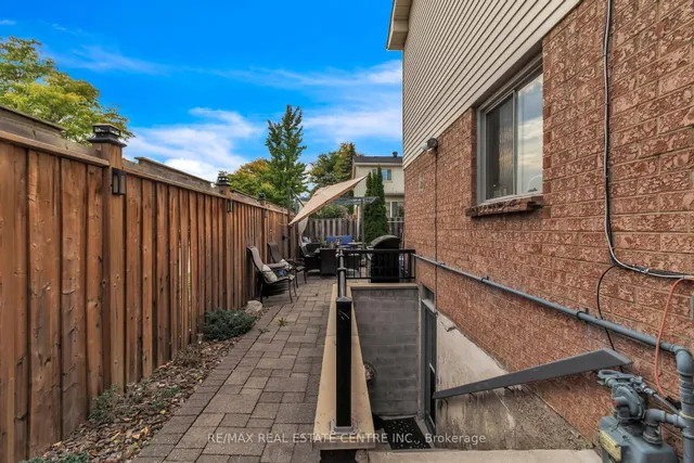 Additional image 32 of 23 Oleander Cres