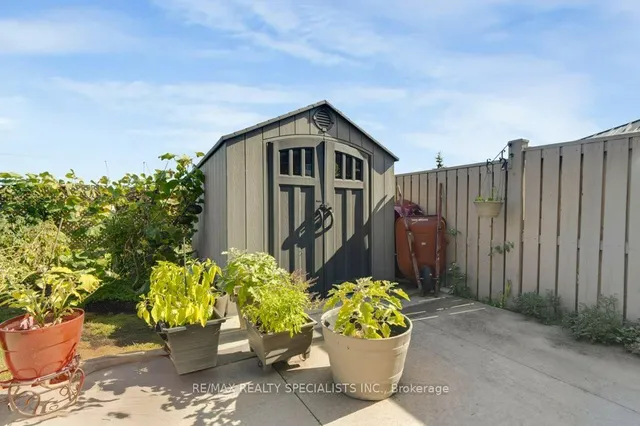 Additional image 45 of 7 NEWINGTON Cres