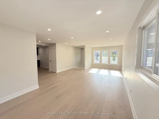 Additional image 4 of 1215 Larny Crt