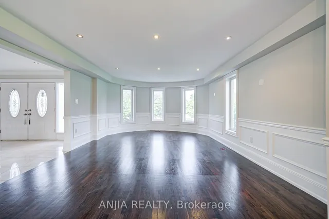 Additional image 34 of 44 Bellini Ave