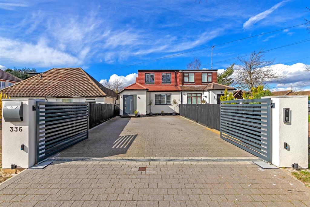 Watford Road, Chiswell Green, St. Albans