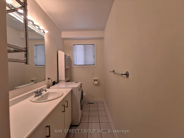 Additional image 9 of 77 Toba Cres