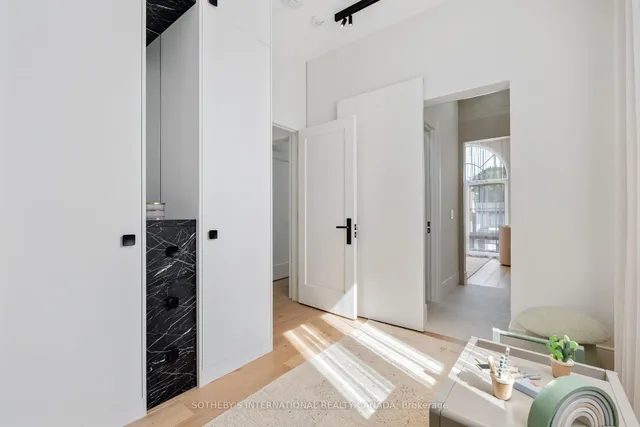 Additional image 17 of 566 Delaware Ave